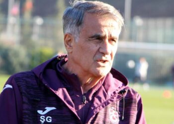 Şenol Güneş: Ligde bulunduğumuz yer bize yakışmıyor