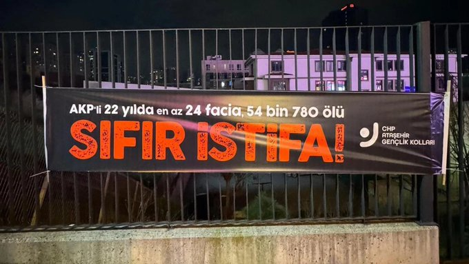 'Sıfır istifa' pankartı asan CHP Gençlik Kolları Başkanı emniyete çağrıldı