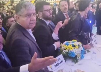 AK Parti Sivas Kongresi’nde ikinci liste kabul edilmeyince ortalık karıştı