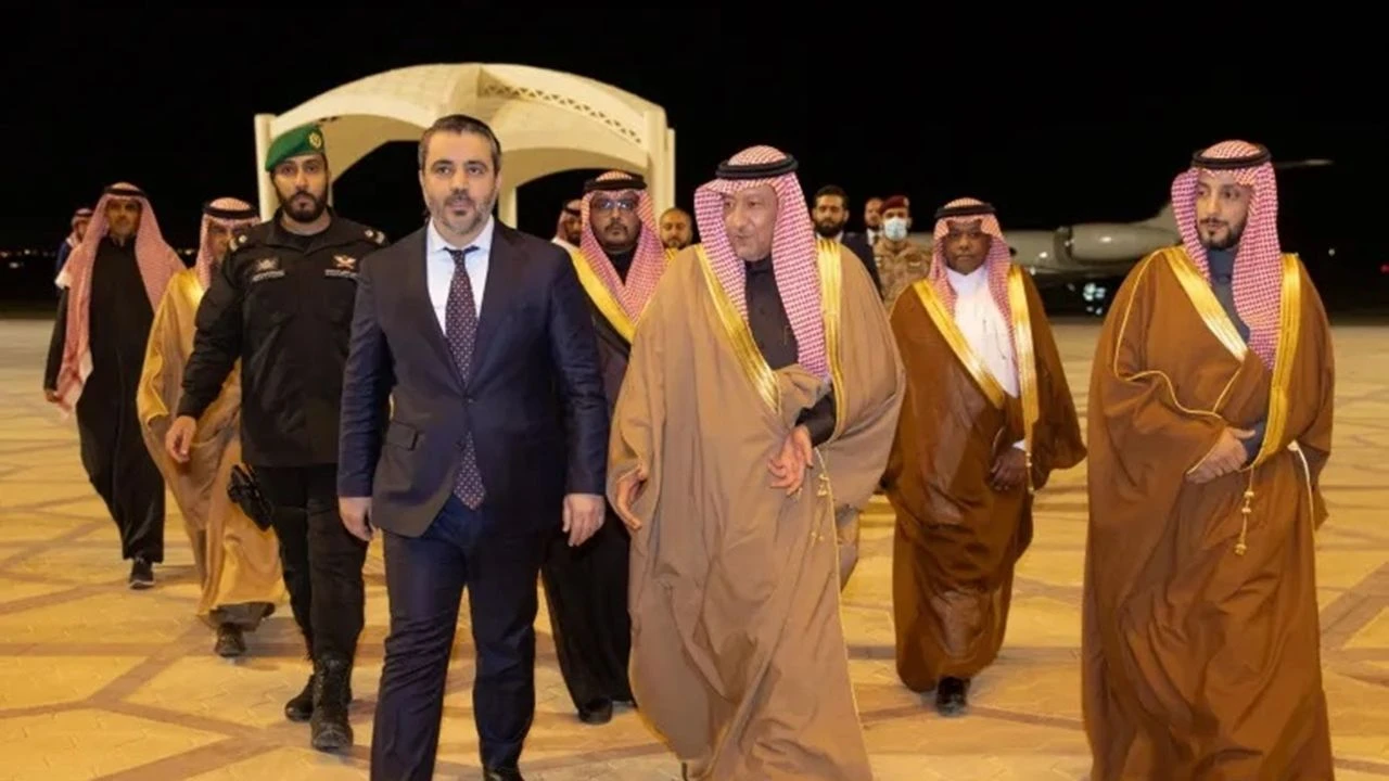 Mümtaz'er Türköne yazdı I İslâmcı tehdit: Dinî jeopolitik ve Suriye’de Selefi tuzağı 2 Mümtaz'er Türköne yazdı I İslâmcı tehdit: Dinî jeopolitik ve Suriye’de Selefi tuzağı