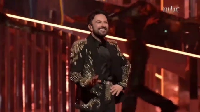 Riyad’da Tarkan konseri; Barış Arduç, Tuba Büyüküstün ödül sundu