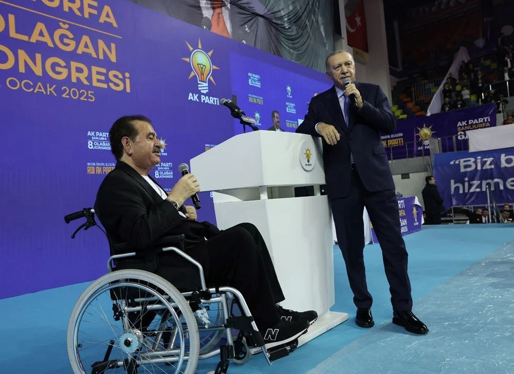 Erdoğan’dan ‘tekrar aday olacak mısınız’ diyen Tatlıses’e ilginç cevap 2 Erdoğan’dan ‘tekrar aday olacak mısınız’ diyen Tatlıses’e ilginç cevap