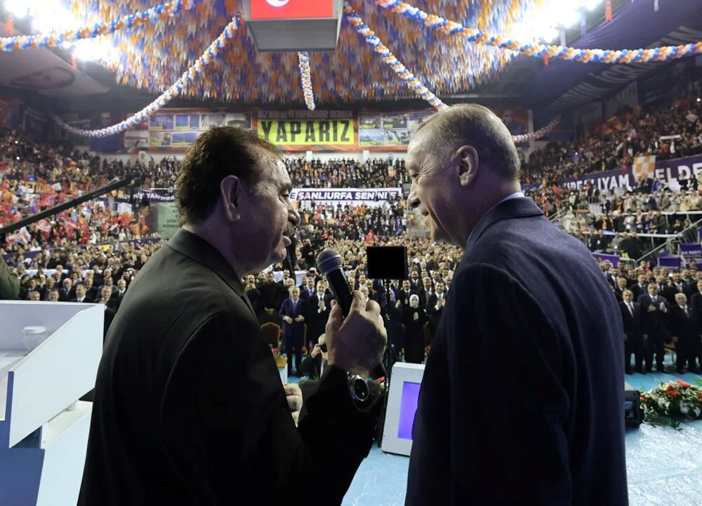 Erdoğan’dan ‘tekrar aday olacak mısınız’ diyen Tatlıses’e ilginç cevap 3 Erdoğan’dan ‘tekrar aday olacak mısınız’ diyen Tatlıses’e ilginç cevap