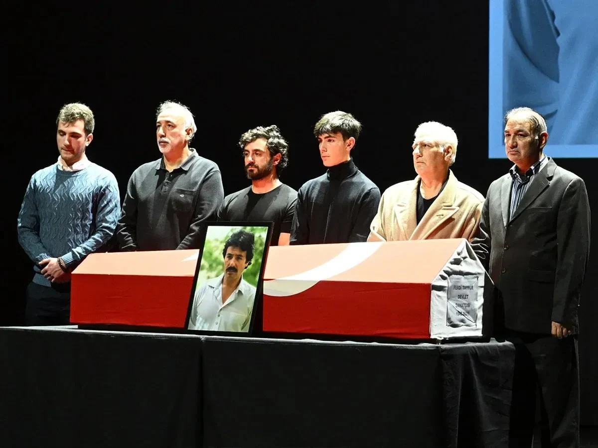 Ferdi Tayfur'dan 5 çocuğuna 600’er milyon liralık miras kaldı 2 Ferdi Tayfur'dan 5 çocuğuna 600’er milyon liralık miras kaldı