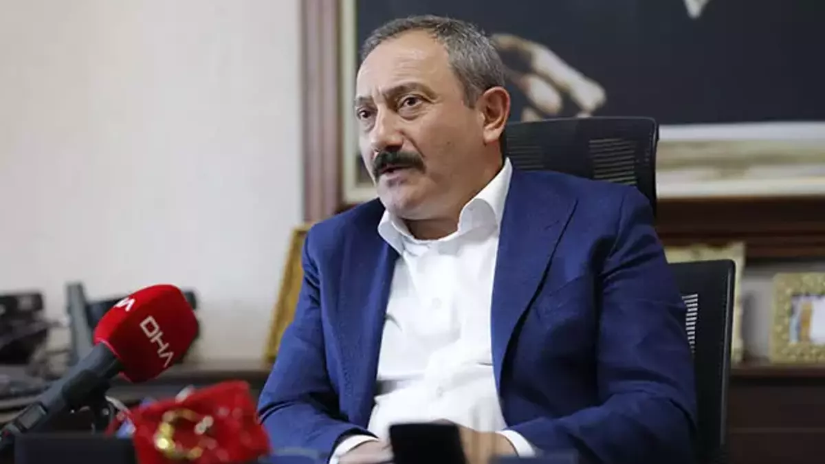 Soylu’nun ‘yakın çalışma ekibi’ndeki polis müdürleri Alp Arslan ve Oben Özay, meslekten ihraç edildi 5 Soylu’nun ‘yakın çalışma ekibi’ndeki polis müdürleri Alp Arslan ve Oben Özay, meslekten ihraç edildi