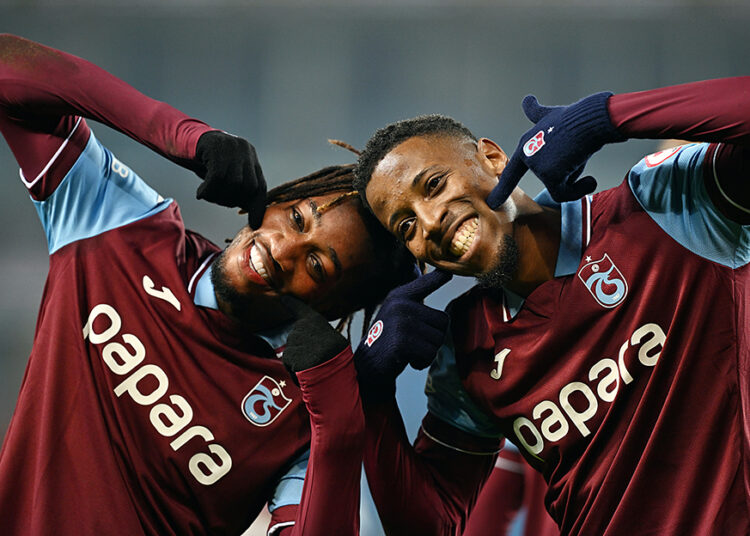 Fırtına ikinci yarıda esti: Trabzonspor'dan kupaya 3 puanlı başlangıç 1 Fırtına ikinci yarıda esti: Trabzonspor’dan kupaya 3 puanlı başlangıç