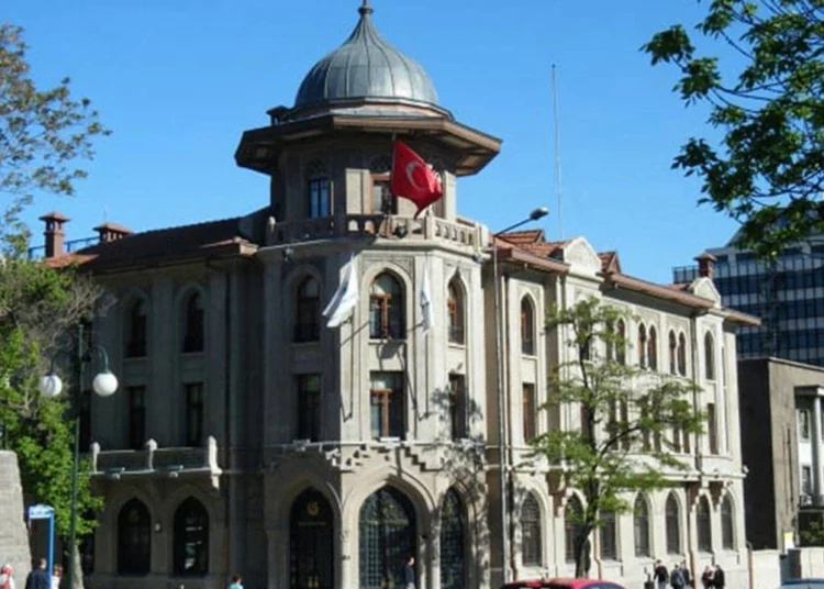 Yunus Emre Vakfı'na naylon fatura soruşturması: 8 kişi tutuklandı 1 Yunus Emre Vakfı’na naylon fatura soruşturması: 8 kişi tutuklandı