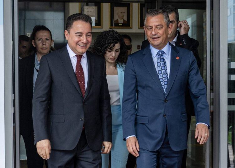 Özgür Özel, ilk kez DEVA Partisi’ni ziyarete gidiyor 1 Özgür Özel, ilk kez DEVA Partisi’ni ziyarete gidiyor