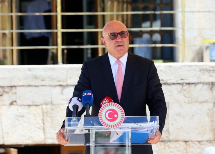 Mahmut Tanal’ın ağabeyi İbrahim Halil Tanal hayatını kaybetti