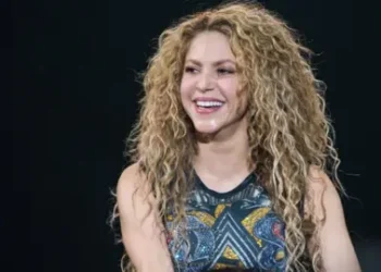 Hastaneye kaldırılmıştı: Shakira konserini yine iptal etti