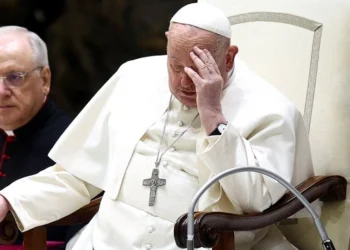 Vatikan'da odalar mühürlendi ve makamın boş olduğu ilan edildi 9 Vatikan’dan açıklama: Zatürre tedavisi gören Papa Francis’in durumu iyileşiyor