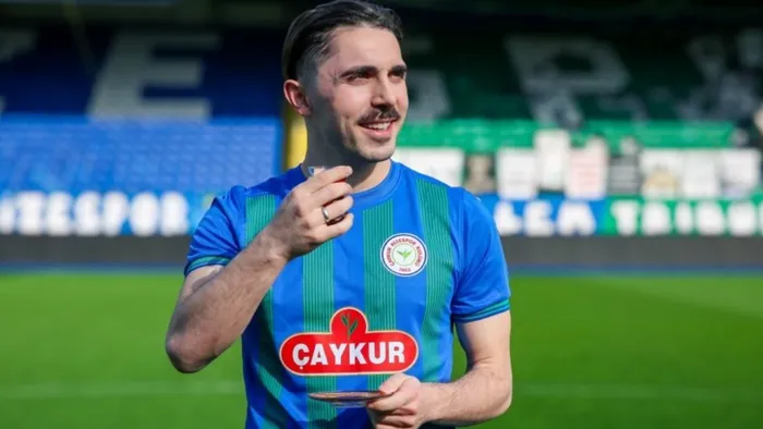 Abdülkadir Ömür, Çaykur Rizespor'da: 'Trabzon gibi çok iyi bildiğim bir yer' 1 Abdülkadir Ömür, Çaykur Rizespor’da: ‘Trabzon gibi çok iyi bildiğim bir yer’