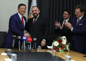 İYİ Parti’nin Kampanya Yürütücüsü Faruk Acar, AK Parti Tanıtım Başkanı oldu