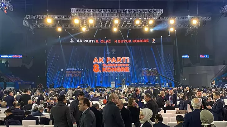 Mümtaz'er Türköne yazdı l Sistem mağduru olarak AK Parti