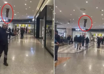 Kuyumcudan 3 kilo altın çalan hırsız iki gündür AVM içinde aranıyor 2 Kuyumcudan 3 kilo altın çalan hırsız iki gündür AVM içinde aranıyor