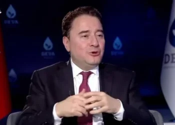 Ali Babacan: “Erdoğan ömrü yettiği sürece, koltuğu bırakmak istemiyor”