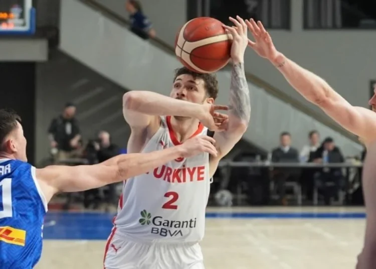 Tat vermediler! ‘12 Dev Adam’ İzlanda’ya 83-71 yenildi