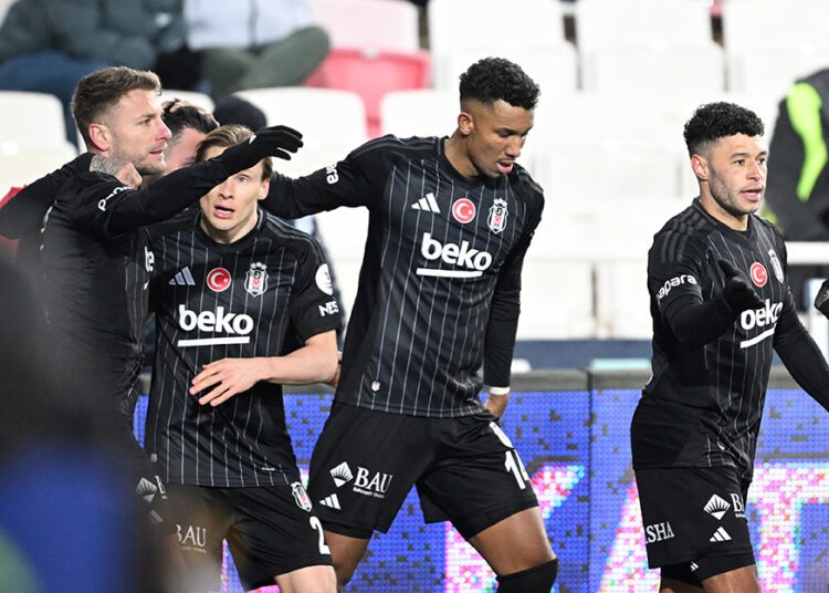 Beşiktaş, 7 maç sonra Sivas'ta deplasman galibiyeti aldı 1 Beşiktaş, 7 maç sonra Sivas’ta deplasman galibiyeti aldı