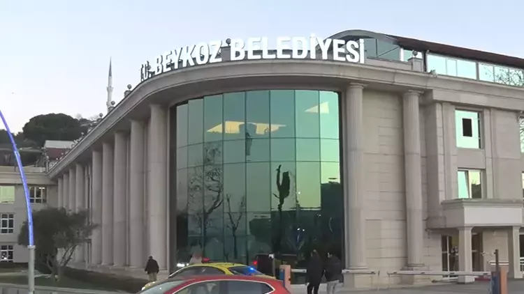 Beykoz Belediyesi'nde 2 CHP'li daha istifa etti 1 Beykoz Belediyesi konserinlerde hukuka aykırı işlemler yapıldığı iddiasıyla gözaltı