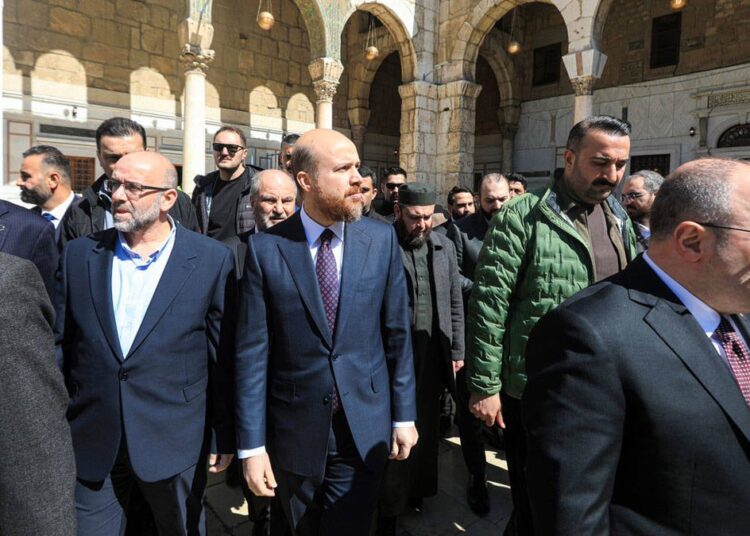 Bilal Erdoğan, beraberindeki heyetle Şam'a gitti: Colani ile görüştüler 1 Bilal Erdoğan, beraberindeki heyetle Şam’a gitti: Colani ile görüştüler