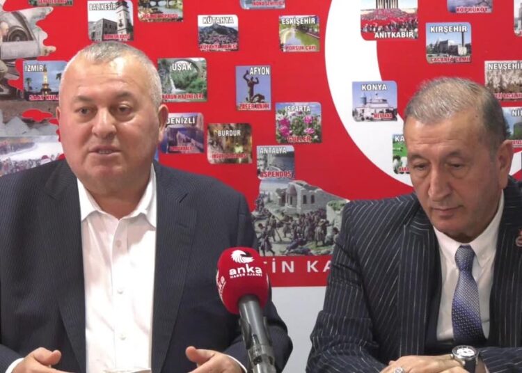 CHP’li Cemal Enginyurt: Hiç vergi borcu silen komünist yok