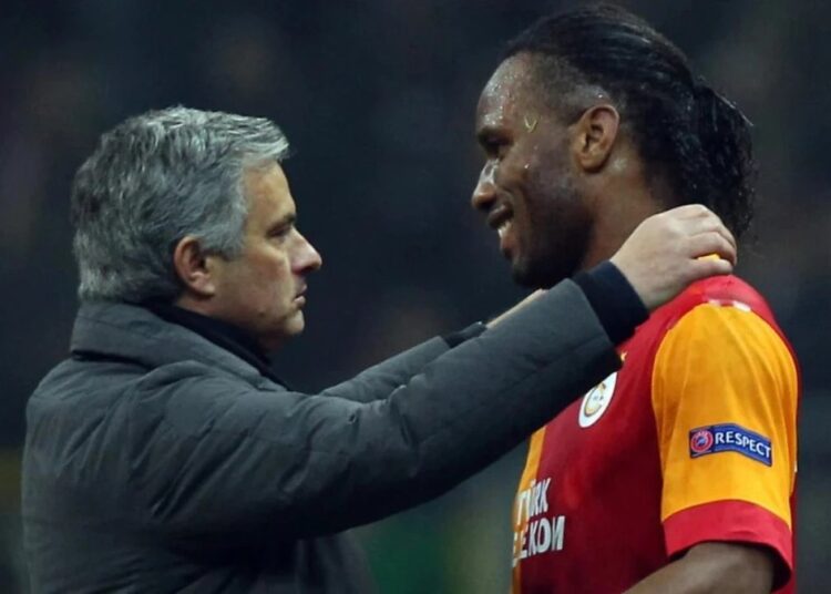 Eski Galatasaray'lı Drogba'dan Mourinho'ya destek: 'Babam nasıl ırkçı olabilir' 1 Eski Galatasaray’lı Drogba’dan Mourinho’ya destek: ‘Babam nasıl ırkçı olabilir’