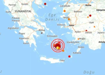 Ege Denizi beşik gibi! Sabaha karşı peş peşe 3 deprem