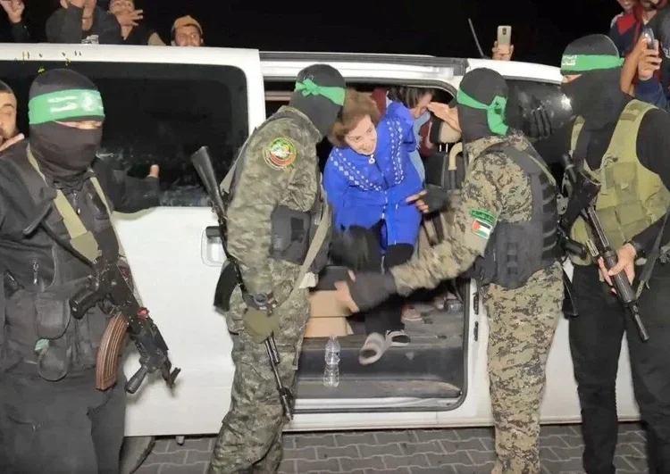 Hamas, bu kez 6 İsrailli rehineyi serbest bırakacak 1 Hamas, bu kez 6 İsrailli rehineyi serbest bırakacak