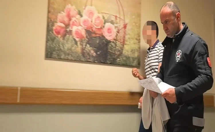 Bursa'da hastanede kavga: Bu sefer bir doktor, başka doktoru darp etti 1 Bursa’da hastanede kavga: Bu sefer bir doktor, başka doktoru darp etti