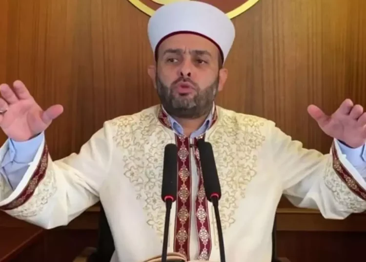 Diyanet'in soruşturma başlattığı Vaiz Halil Konakçı'ya Cumhurbaşkanı Başdanışmanı'ndan destek 1 Diyanet’in soruşturma başlattığı Vaiz Halil Konakçı’ya Cumhurbaşkanı Başdanışmanı’ndan destek
