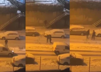 Kartopu atanlara kızdı, arabasından oldu