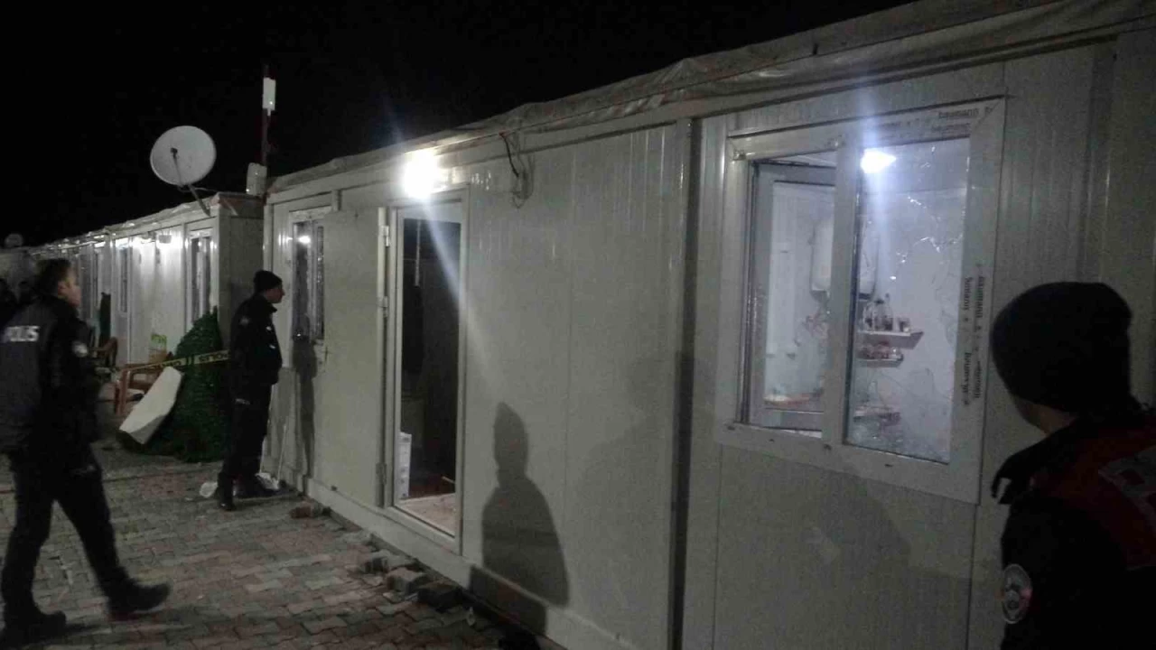 Konteyner kentte polise saldırı; hırsızlık zanlısı polisi bıçakladı