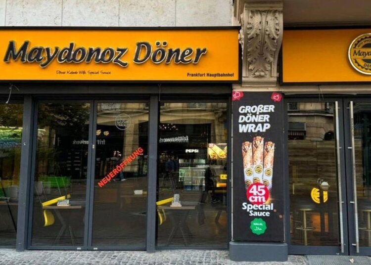 Maydonoz Döner'e kayyım atandı, 353 kişi gözaltına alındı 1 Maydonoz Döner’e kayyım atandı, 353 kişi gözaltına alındı