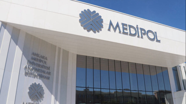 Bunu da gördük! Medipol Üniversitesi Rektörünün aracında uyuşturucu bulundu 1 Bunu da gördük! Medipol Üniversitesi Rektörünün aracında uyuşturucu bulundu