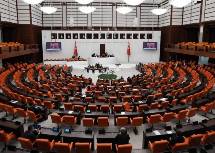 Son bir ayda 3 yeni parti kuruldu, parti sayısı 173’e yükseldi 1 Son bir ayda 3 yeni parti kuruldu, parti sayısı 173’e yükseldi