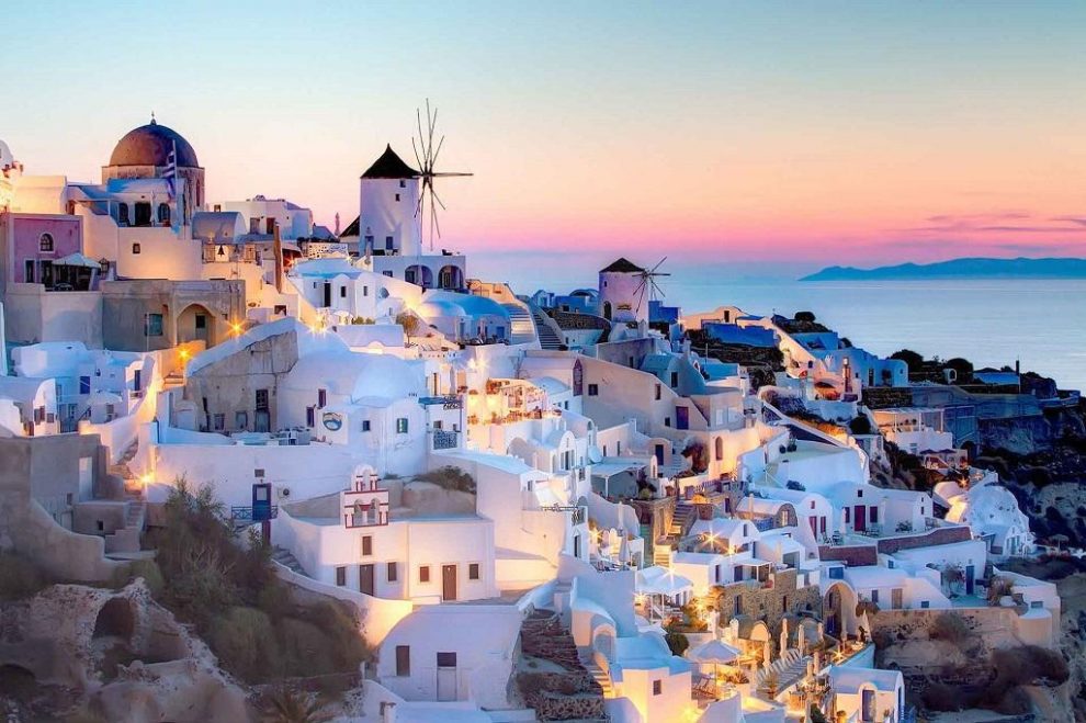 Santorini adasından kaçış! Ege’deki deprem hareketliliği halkı korkuttu