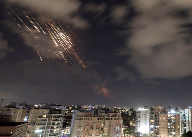 Wall Street Journal: ABD istihbaratı, İsrail’in İran’a saldırmayı planladığını raporladı 1 Wall Street Journal: ABD istihbaratı, İsrail’in İran’a saldırmayı planladığını raporladı