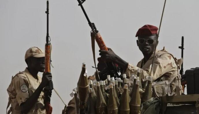Sudan'da pazar yerine saldırıda en az 54 kişi öldü