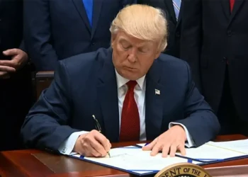 Trump, ‘trans’ sporcuları kadın müsabakalarından men eden kararnameyi imzaladı