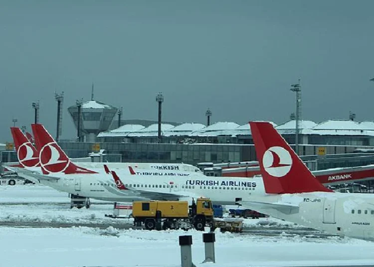 Uçuşlara kar engeli; seferlerde iptaller var