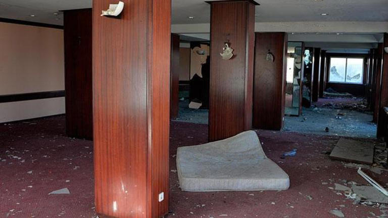 Uzan'ın Saklıkent’teki eski oteli satışa çıkarıldı