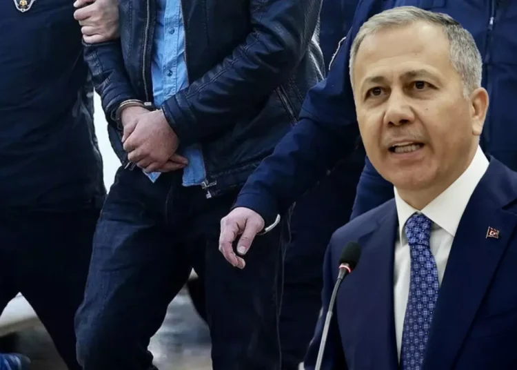 2024 yılında ‘yakalama kararı olan ve aranan’ 197 bin 940 şüpheli yakalandı 1 2024 yılında ‘yakalama kararı olan ve aranan’ 197 bin 940 şüpheli yakalandı