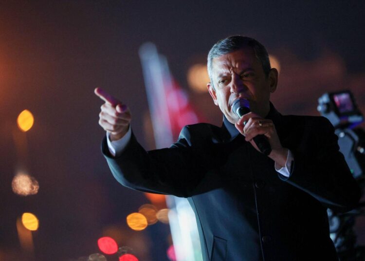 Özgür Özel'den çağrı: Evlerinize Türk bayraklarını asın ve sandığa koşun 1 Özgür Özel’den çağrı: Evlerinize Türk bayraklarını asın ve sandığa koşun