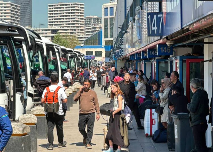 Bayram gelmeden zammı geldi: Otobüs bileti fiyatları yüzde 20 arttı 1 Bayram gelmeden zammı geldi: Otobüs bileti fiyatları yüzde 20 arttı