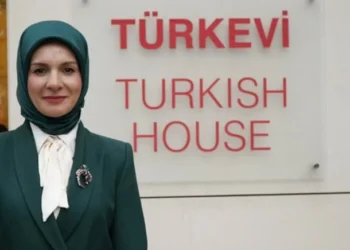 Kabinenin Evliya Çelebi’si! Tasarruf genelgesi Aile Bakanı’na uğramadı; 20 ayda 27 ülke