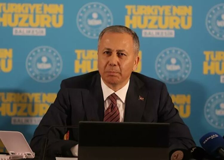 Ali Yerlikaya: Eylemlerde 1.133 kişi gözaltına alındı 1 Ali Yerlikaya: Eylemlerde 1.133 kişi gözaltına alındı