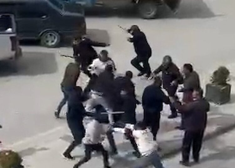 Davulcularının 'bahşiş' kavgası: 16 tutuklama 1 Davulcularının ‘bahşiş’ kavgası: 16 tutuklama