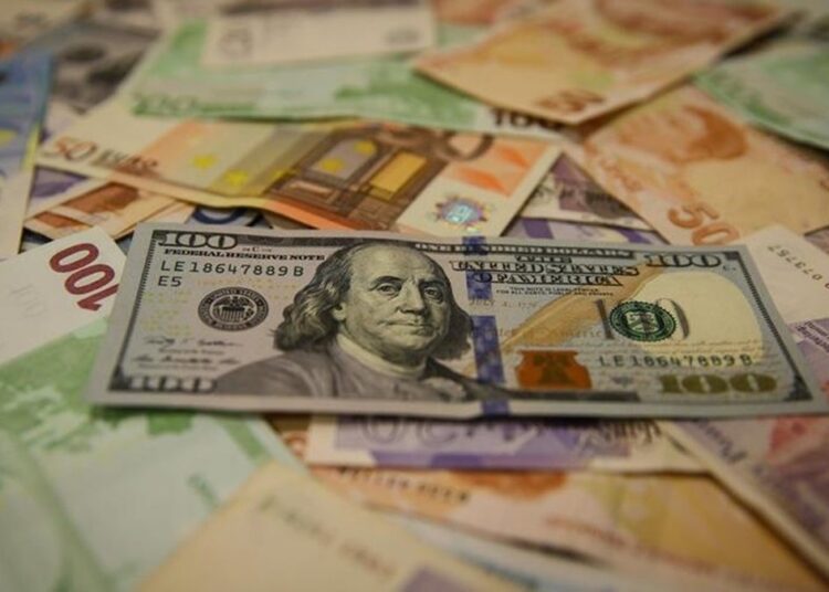 Reuters: Merkez Bankası'nın döviz pozisyonu 2 günde 14 milyar dolar düştü 1 Reuters: Merkez Bankası’nın döviz pozisyonu 2 günde 14 milyar dolar düştü
