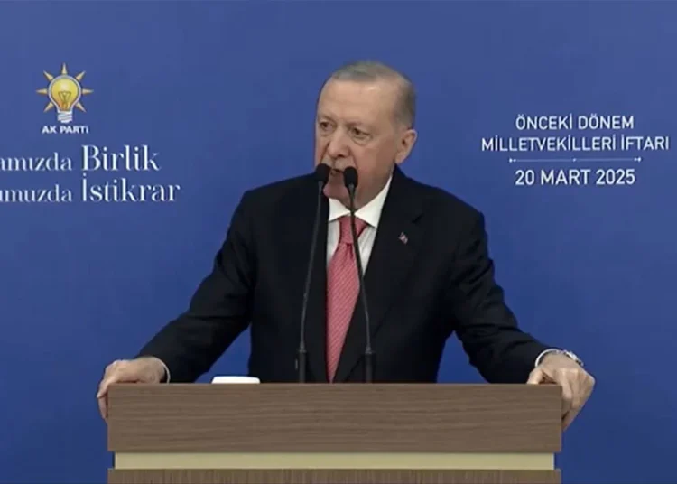 Erdoğan, İmamoğlu konusunda sessizliğini bozdu: ‘Cevap veremiyorlar’