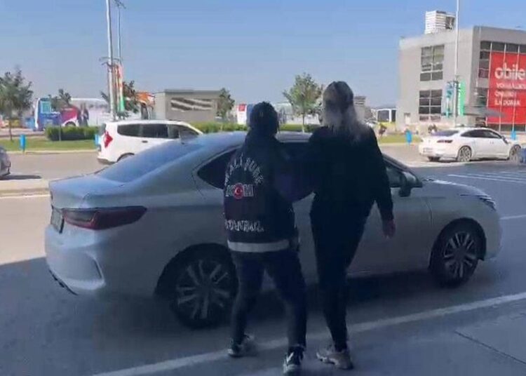 İBB'ye operasyon: 2 isim daha gözaltına alındı 1 İBB’ye operasyon: 2 isim daha gözaltına alındı